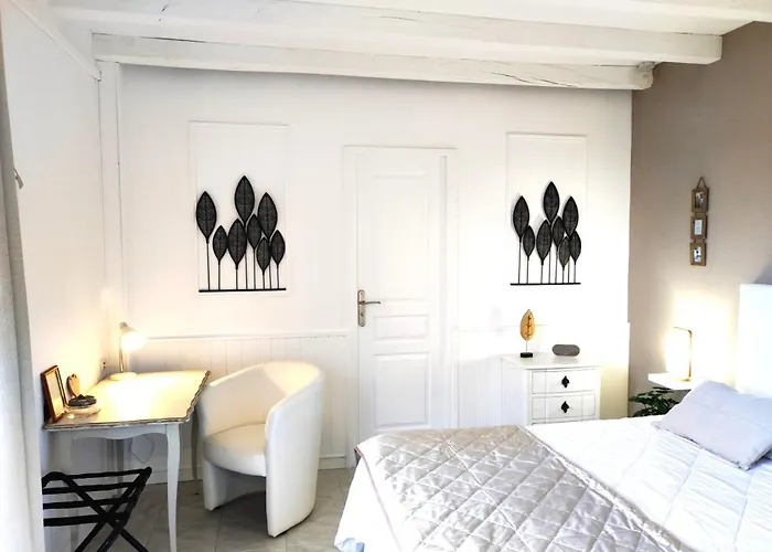 Les Jardins De Virginie Διαμέρισμα *